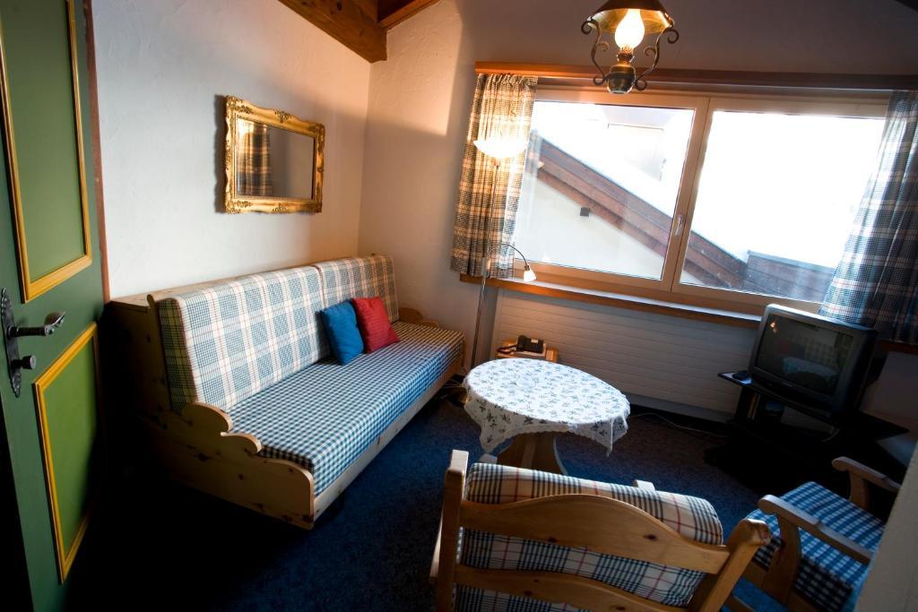 Ferienwohnungen Seraina Sils-Maria Chambre photo
